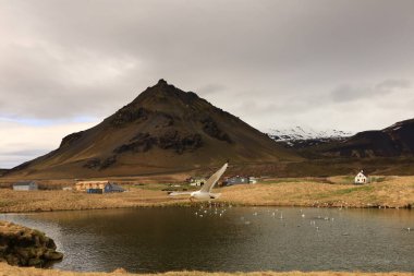 Snaefellsjokull Ulusal Parkı, İzlanda 'nın Snaefellsbaer belediyesine bağlı ulusal park.