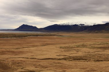 Snaefellsjokull Ulusal Parkı, İzlanda 'nın Snaefellsbaer belediyesine bağlı ulusal park.