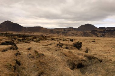 İzlanda 'nın Vesturland bölgesindeki bir dağa bakın.