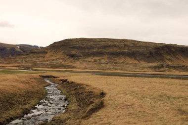 İzlanda 'nın Vesturland bölgesindeki bir dağa bakın.
