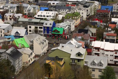 Reykjavik İzlanda 'nın başkenti ve en büyük şehridir. İzlanda 'nın güneybatısında, Faxafloi Körfezi' nin güney kıyısında yer alır..
