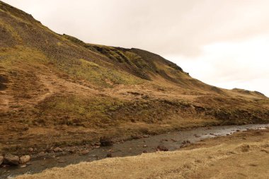 İzlanda 'nın Vesturland bölgesindeki bir dağa bakın.