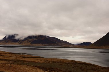 Snaefellsjokull Ulusal Parkı, İzlanda 'nın Snaefellsbaer belediyesine bağlı ulusal park.