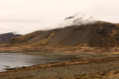 Snaefellsjokull Ulusal Parkı, İzlanda 'nın Snaefellsbaer belediyesine bağlı ulusal park.