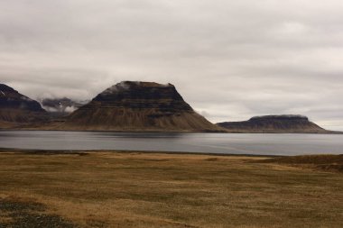 Snaefellsjokull Ulusal Parkı, İzlanda 'nın Snaefellsbaer belediyesine bağlı ulusal park.
