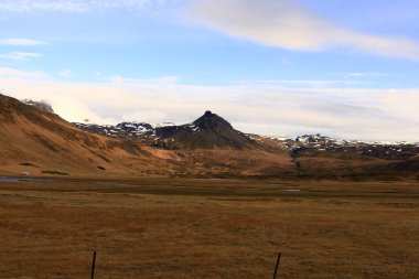 Snaefellsjokull Ulusal Parkı, İzlanda 'nın Snaefellsbaer belediyesine bağlı ulusal park.