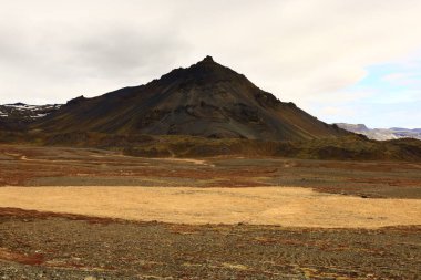 Snaefellsjokull Ulusal Parkı, İzlanda 'nın Snaefellsbr belediyesine bağlı ulusal park.