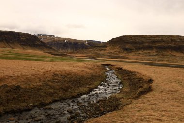İzlanda 'nın Vesturland bölgesindeki bir dağa bakın.