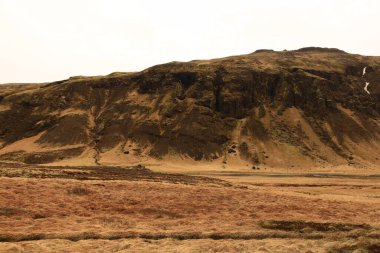 İzlanda 'nın Vesturland bölgesindeki bir dağa bakın.