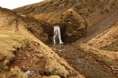 Helgufoss, İzlanda 'nın başkenti yakınlarındaki Mosfellsdalur vadisinde yer alan bir şelaledir.