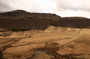 Reykjavik 'in yaklaşık 60 km doğusunda yer alan Geysir jeotermal alanı..