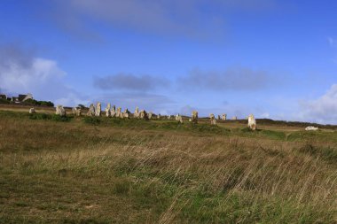 Crozon yarımadası Finistere 'de Brest' in önünde yer almaktadır.