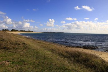 Kerpenhir 'in ucu Locmariaquer kasabasında bulunan bir yarımadadır.
