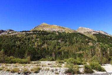Gavarnie Sirki, Fransa 'nın güneybatısında, merkez Pireneler' de, İspanya sınırına yakın bir sirktir..