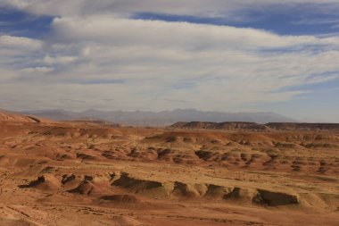 Fas 'taki Sahra ve Marakeş arasındaki eski kervan rotası boyunca Ait Benhaddou' dan görüntü