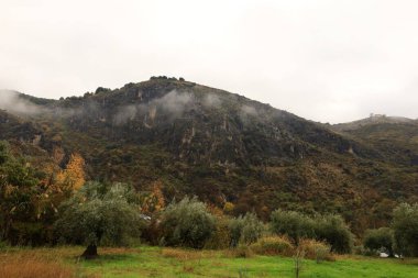 Sierras de Cazorla, İspanya 'nın Jaen ili' nin doğusunda ve kuzeydoğusunda bulunan doğal park.