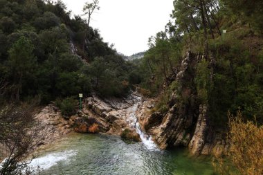 Sierras de Cazorla, İspanya 'nın Jaen ili' nin doğusunda ve kuzeydoğusunda bulunan doğal park.
