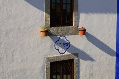 Obidos, Afrika kıtasında bulunan Estremadura devletinde bir şehirdir.