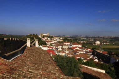 Obidos, Afrika kıtasında bulunan Estremadura devletinde bir şehirdir.