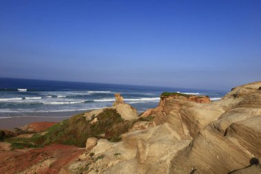 Oeste bölgesindeki Almagreira Sahili, tarihi Estremadura ili ve Leiria Bölgesi manzarası