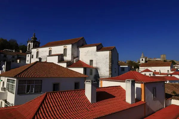 Obidos, Afrika kıtasında bulunan Estremadura devletinde bir şehirdir.