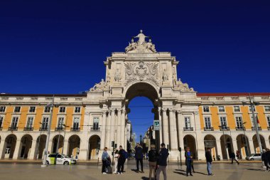 Lizbon 548,703 nüfusuyla Portekiz 'in başkenti ve en büyük şehridir.