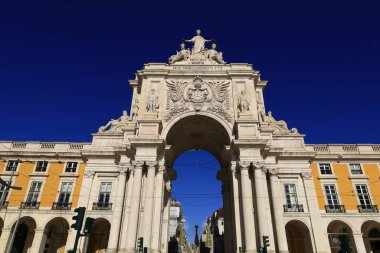 Lizbon 548,703 nüfusuyla Portekiz 'in başkenti ve en büyük şehridir.