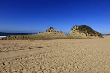 Meco Sahili Lizbon 'un güneyinde bulunan güzel bir kumlu kumsaldır.