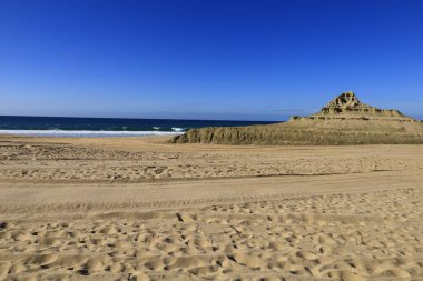 Meco Sahili Lizbon 'un güneyinde bulunan güzel bir kumlu kumsaldır.