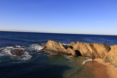 Güneybatı Alentejo ve Vicentine Coast Natural Park, Portekiz 'in güneybatısında yer alan doğal bir parktır..