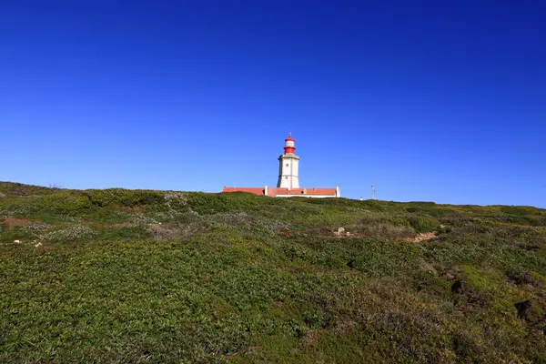 Cape Espichel Portekiz 'in Setbal bölgesinde, Susimbra belediyesinin Castelo kentinin batı kıyısında yer alan bir pelerindir.