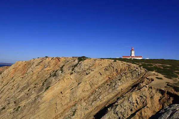 Cape Espichel Portekiz 'in Setbal bölgesinde, Susimbra belediyesinin Castelo kentinin batı kıyısında yer alan bir pelerindir.