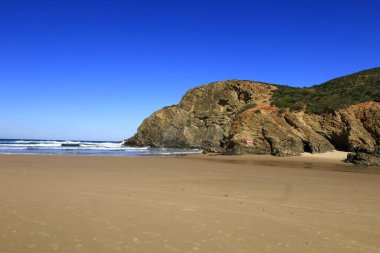 Güneybatı Alentejo ve Vicentine Coast Natural Park, Portekiz 'in güneybatısında yer alan doğal bir parktır..