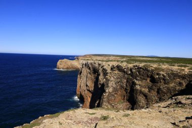 Cape St. Vincent, Portekiz 'in güneyindeki Algarve bölgesinde Vila do Bispo belediyesine bağlı bir burundur.