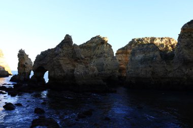 Ponta da Piedade, Portekiz 'in Algarve bölgesinde Lagos kasabasının kıyı şeridi boyunca bir grup kaya oluşumunun yer aldığı bir burundur.