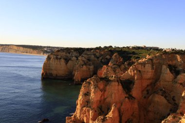 Ponta da Piedade, Portekiz 'in Algarve bölgesinde Lagos kasabasının kıyı şeridi boyunca bir grup kaya oluşumunun yer aldığı bir burundur.