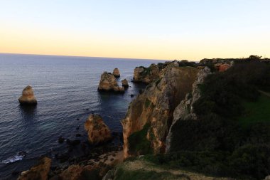Ponta da Piedade, Portekiz 'in Algarve bölgesinde Lagos kasabasının kıyı şeridi boyunca bir grup kaya oluşumunun yer aldığı bir burundur.