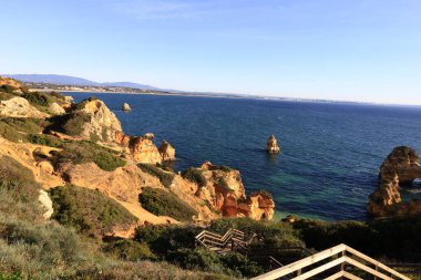 Ponta da Piedade, Portekiz 'in Algarve bölgesinde Lagos kasabasının kıyı şeridi boyunca bir grup kaya oluşumunun yer aldığı bir burundur.