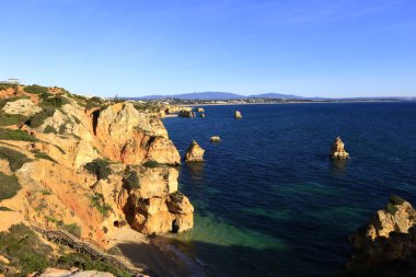 Ponta da Piedade, Portekiz 'in Algarve bölgesinde Lagos kasabasının kıyı şeridi boyunca bir grup kaya oluşumunun yer aldığı bir burundur.