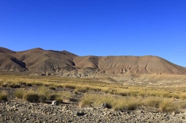 Fas 'taki Haut Atlas Oriental Ulusal Parkı' nın dağdaki görüntüsü. Doğu Yüksek Atlas Dağları 'nın içinde ve yakınında 49.000 hektarlık bir alanı kaplıyor