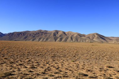 Fas 'taki Haut Atlas Oriental Ulusal Parkı' nın dağdaki görüntüsü. Doğu Yüksek Atlas Dağları 'nın içinde ve yakınında 49.000 hektarlık bir alanı kaplıyor