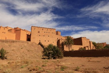 Ouarzazate, Fas 'ın orta kesiminde, Draa-Tafilalet bölgesinde, Ouarzazate ilinin merkezi kent..