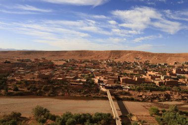 Fas 'taki Sahra ve Marakeş arasındaki eski kervan güzergahı boyunca Ait Benhaddou' dan görüntü.