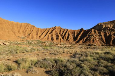Bardenas Reales, İspanya 'da, Navarre' ın güneydoğusunda 39.200 hektarlık bir alana sahip yarı çöl bölgesi.