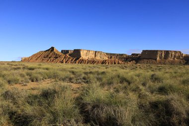 Bardenas Reales, İspanya 'da, Navarre' ın güneydoğusunda 39.200 hektarlık bir alana sahip yarı çöl bölgesi.