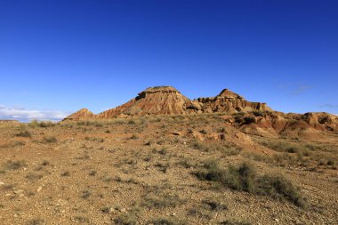 Bardenas Reales, İspanya 'da, Navarre' ın güneydoğusunda 39.200 hektarlık bir alana sahip yarı çöl bölgesi.