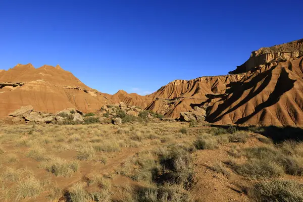 Bardenas Reales, İspanya 'da, Navarre' ın güneydoğusunda 39.200 hektarlık bir alana sahip yarı çöl bölgesi.