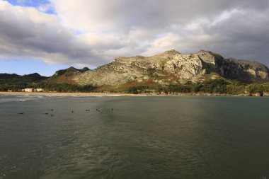 İspanya, Cantabria özerk toplumunda Sanabia 'nın ucuna bakın