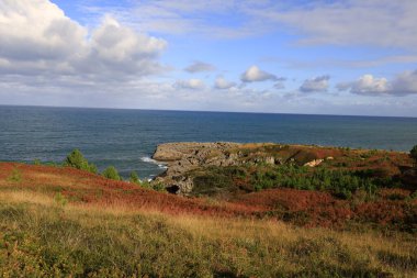 Sonabia İspanya 'nın Cantabria özerk bölgesinde yer almaktadır.