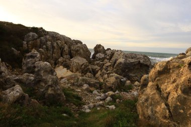 Virgin Island of the Sea, İspanya 'nın Biscay Körfezi' nde bulunan ve Cantabria Özerk Topluluğu 'na bağlı bir adadır..